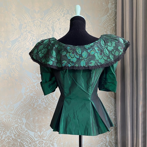Vintage Emerald Peplum Top - Picture 2 of 4